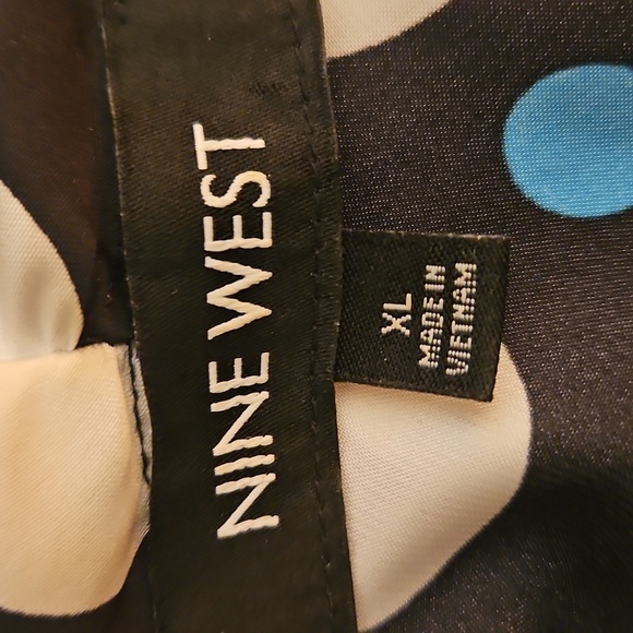 NINE WEST Polka Dot Mod Sleeveless Bowtie Keyhole Satin Top XL - Picture 7 of 10